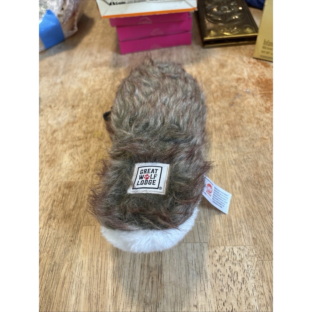 Great Wolf Lodge Faux Fur Wolf Tail Accessory With Clip Plush Stuffed Animal